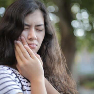 Available treatment for sensitive teeth in Stamford