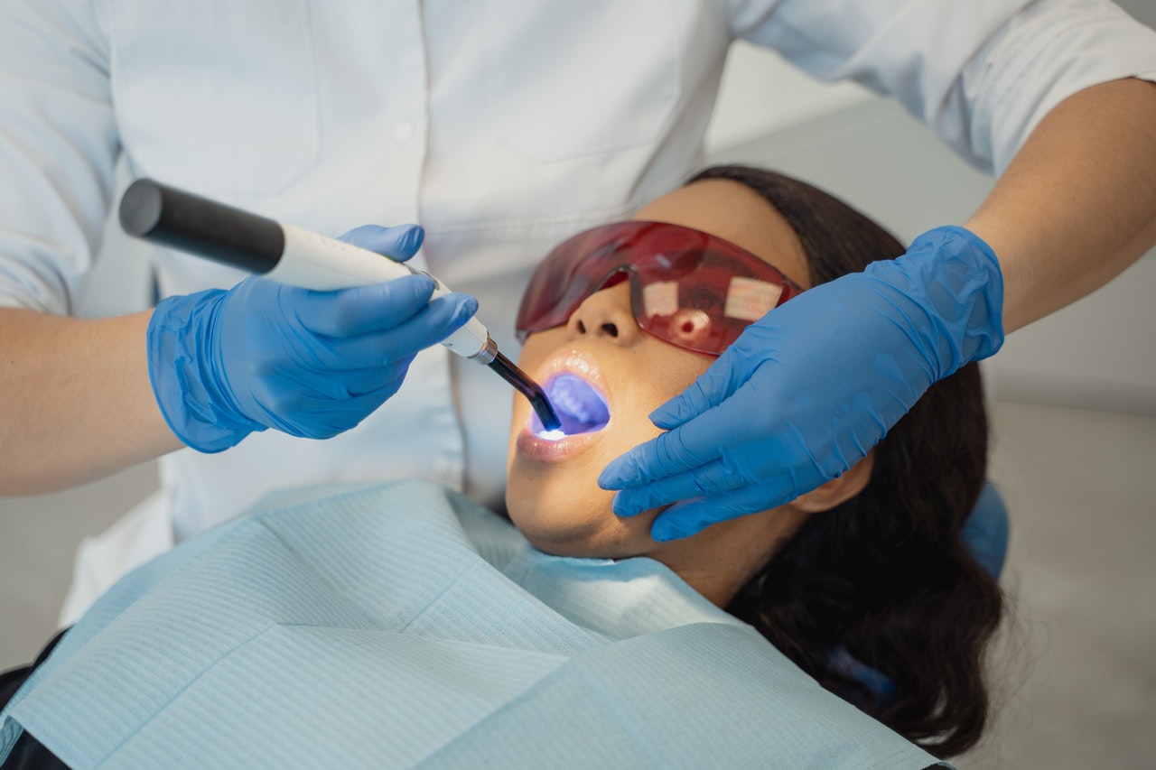 Laser dentistry benefits in Stamford